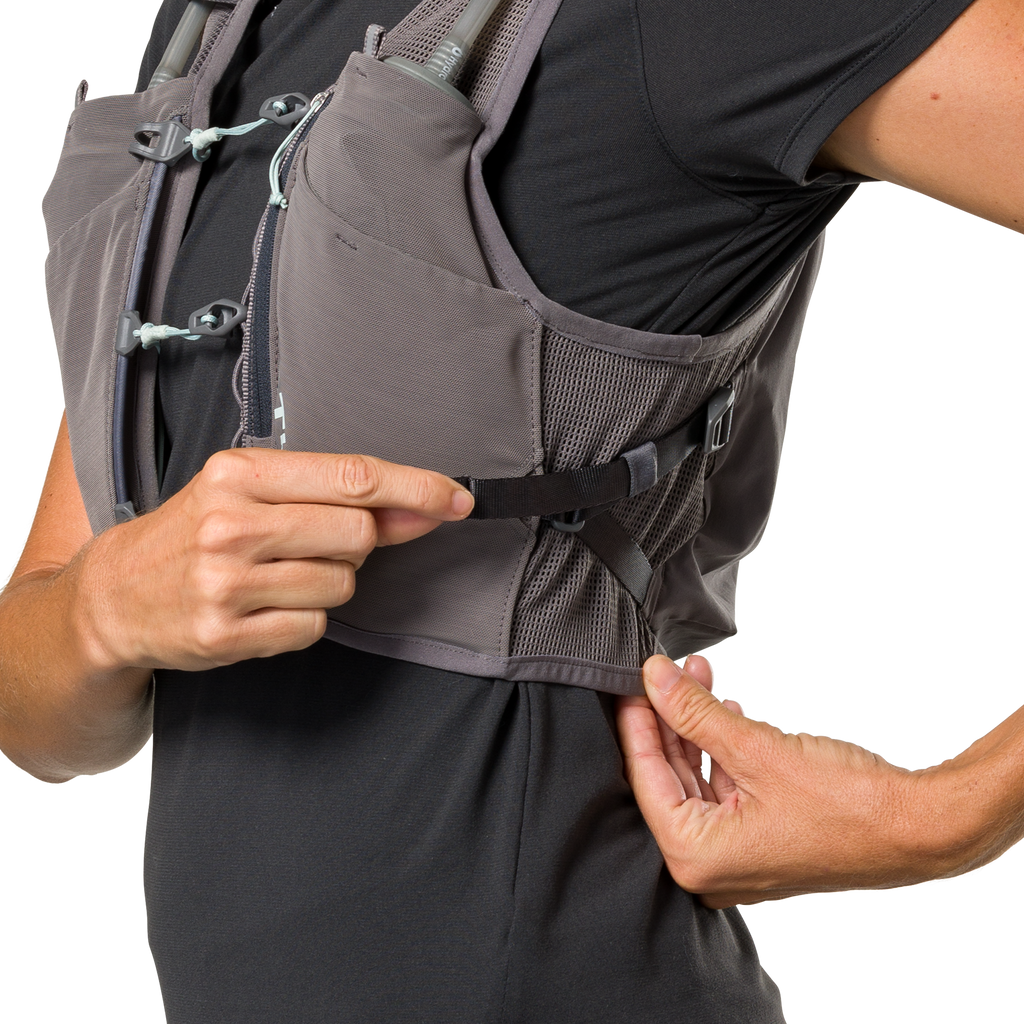 Nathan Pinnacle Breeze 4L Women's Hydration Race Vest