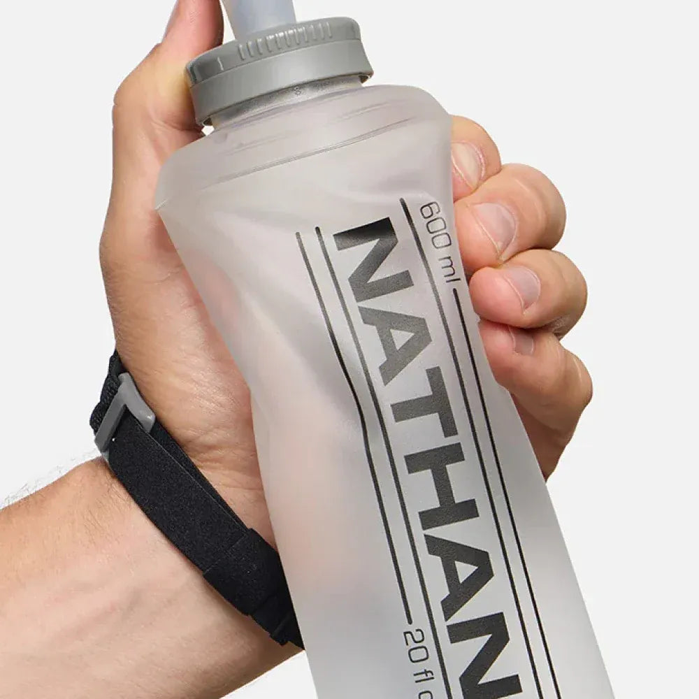 Nathan Pinnacle Lite Handheld 20oz Soft Flask