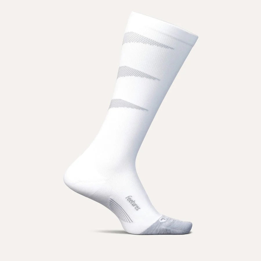 Feetures Graduated Compression Knee High Crew